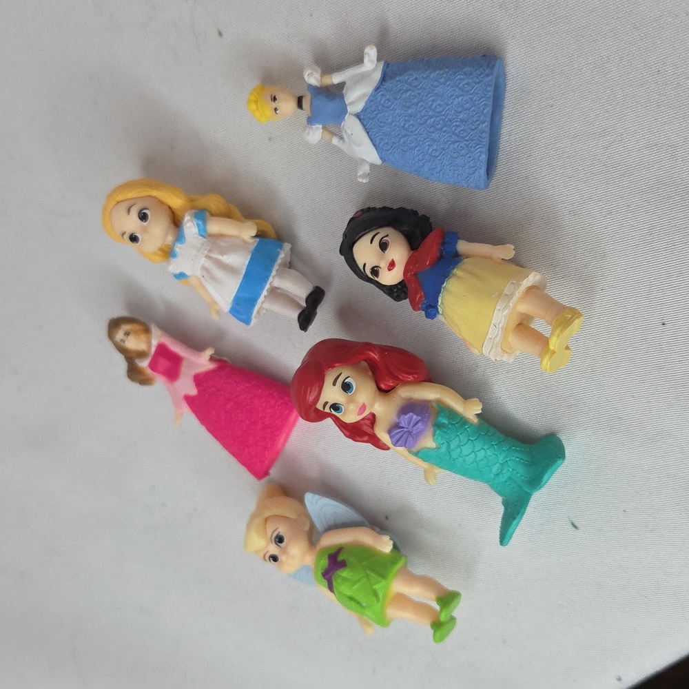 Disney Princesses Mini Brands Cake Toppers Bundle (6)